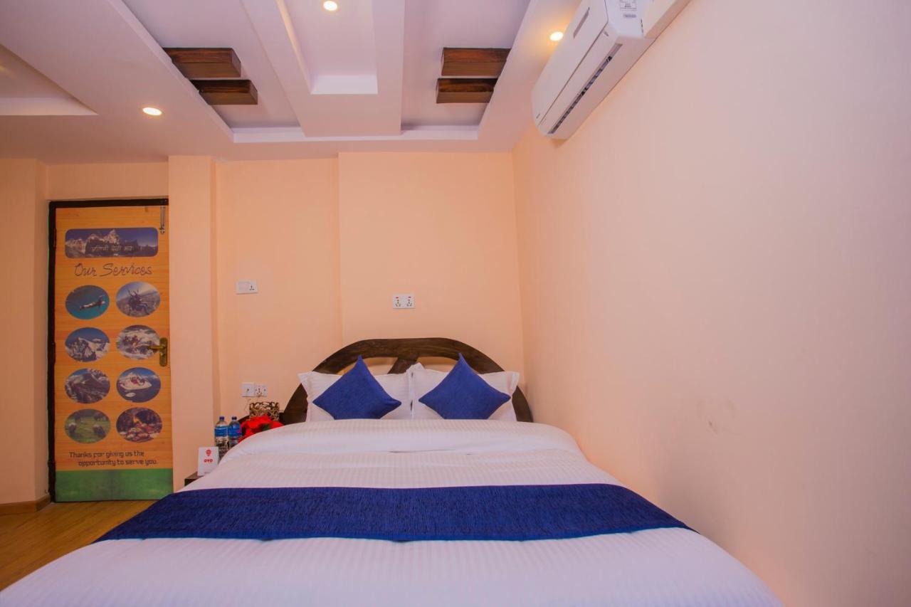 Oyo Hotel Antique Kutty Катманду Екстериор снимка
