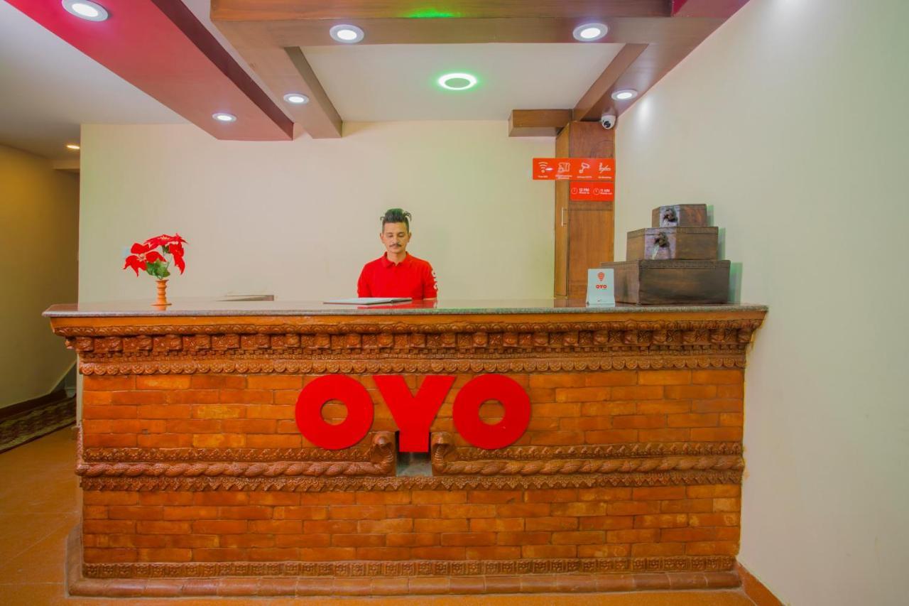 Oyo Hotel Antique Kutty Катманду Екстериор снимка